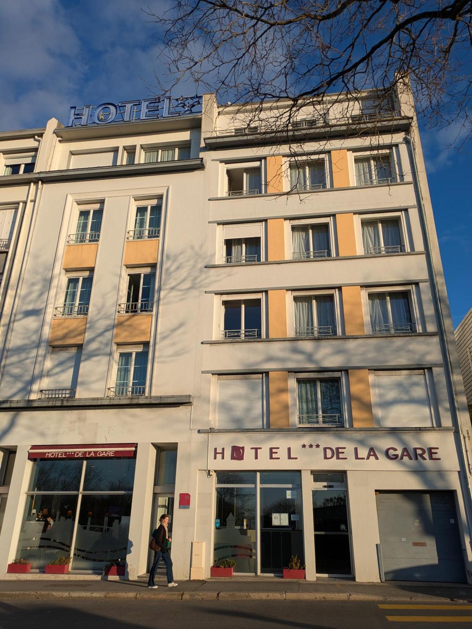 Hotel De La Gare Брест Экстерьер фото
